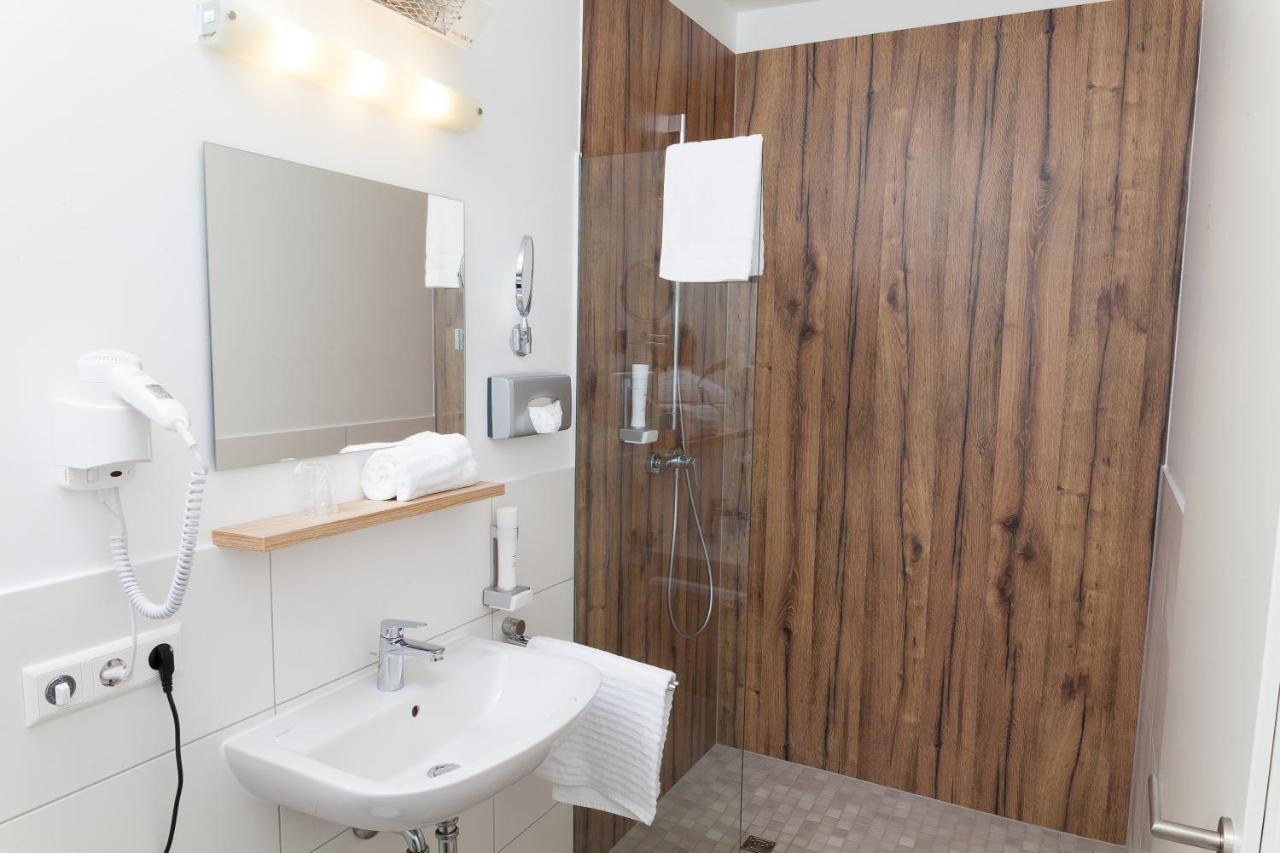 Hotel Hohenloher Tor Bretzfeld Екстериор снимка