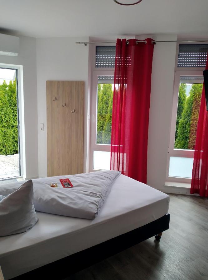 Hotel Hohenloher Tor Bretzfeld Екстериор снимка